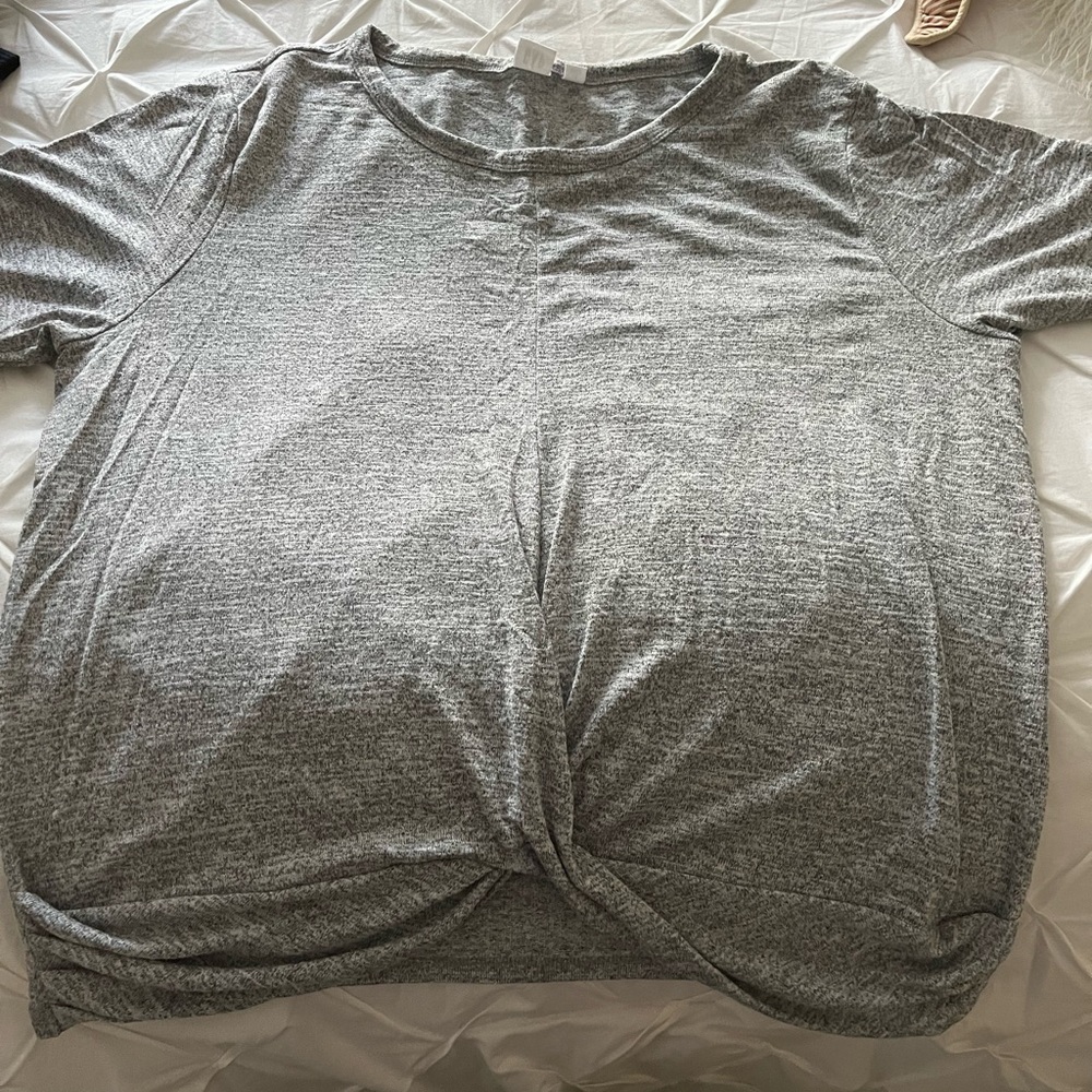 GAP SOFTSPUN KNOT TEE LARGE